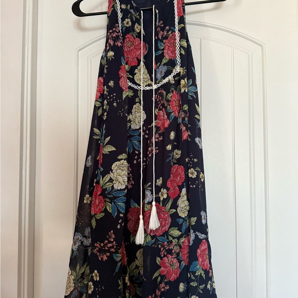 Miss Me Floral Maxi Dress - Navy and Red 
Never worn